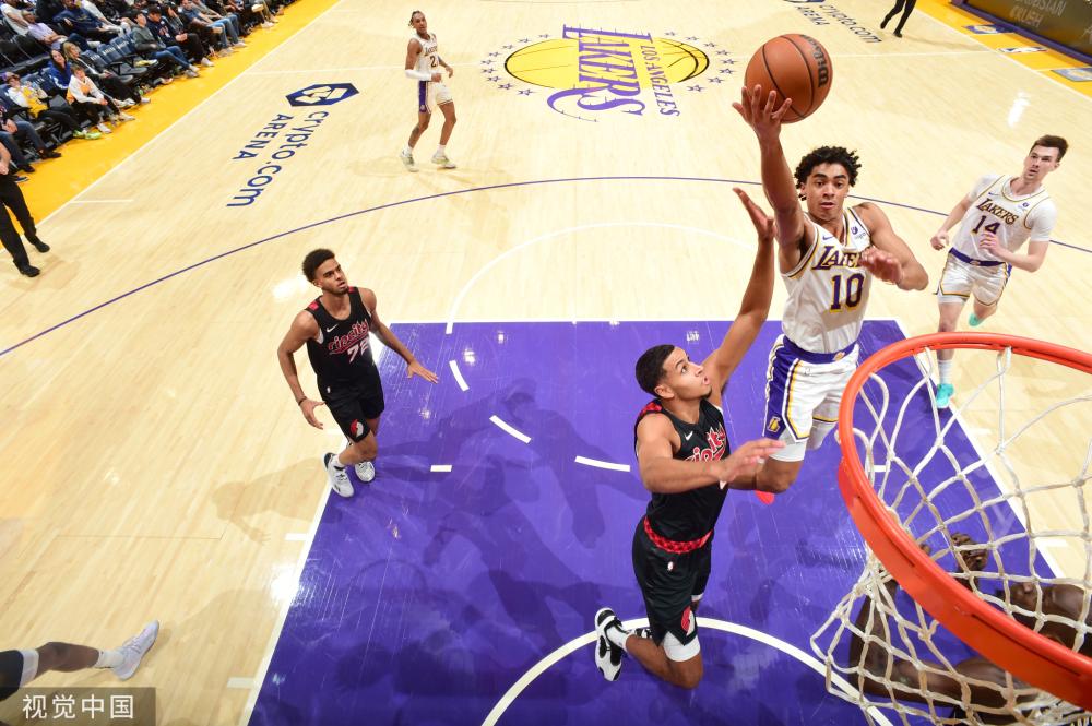 凭借其出色 凭借其出色